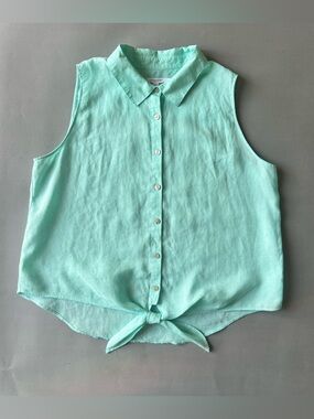 Chicos 100% Linen Breezy Button Up